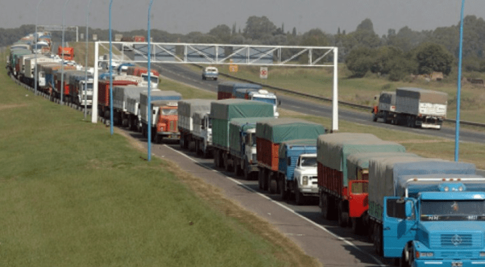 Dictan conciliación obligatoria en el conflicto con camioneros 9