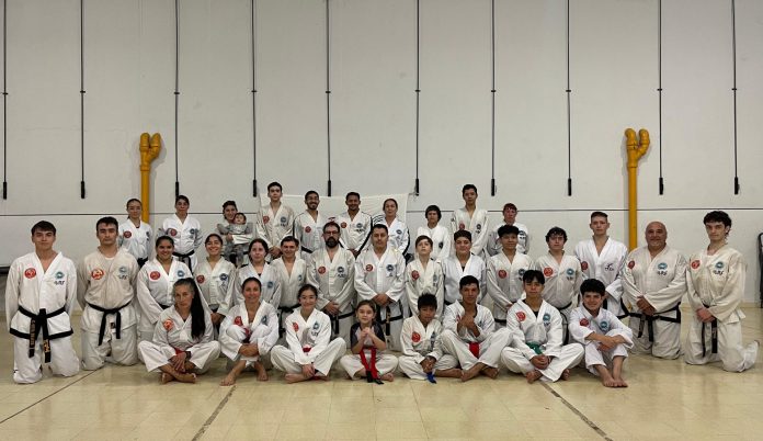 La Escuela Chul Hak San cumple 40 años con el taekwondo.